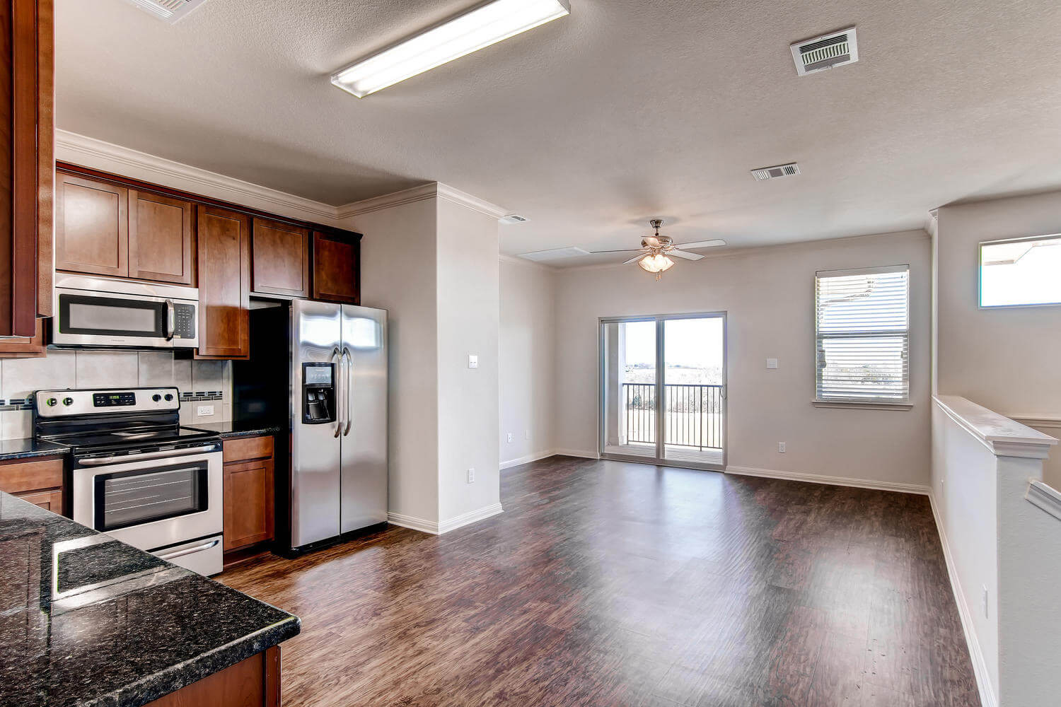 Double Eagle Townhomes Kitchen